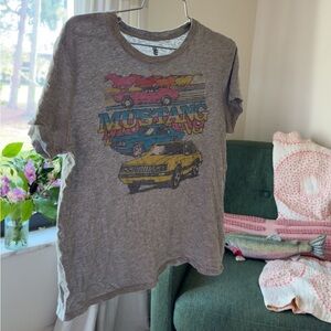 Mustang Graphic T-Shirt - Brown